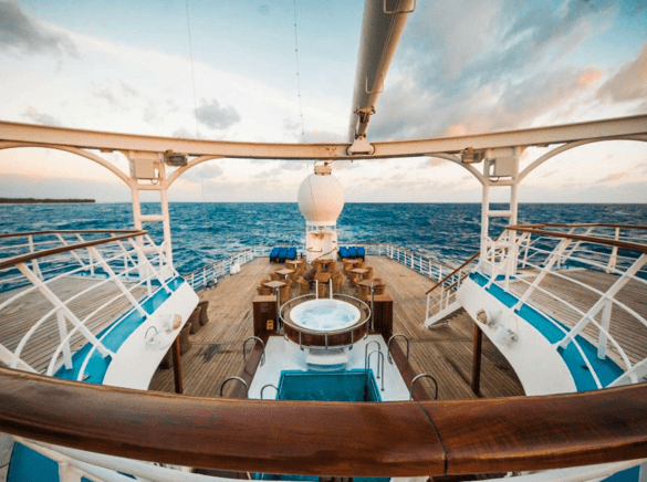 Windstar Cruises Wind Star Pool.png